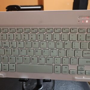 Wireless White Keyboard